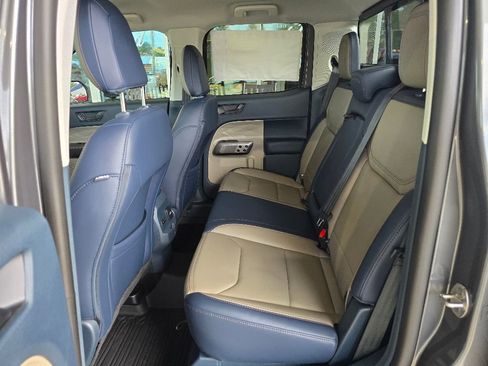 New 2025 Ford Maverick Lariat w/ 4K Tow Package image 10