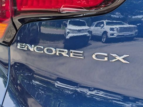 Used 2023 Buick Encore GX Essence w/ Experience Buick Package FWD image 10