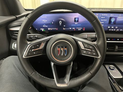 Used 2025 Buick Enclave Preferred image 29