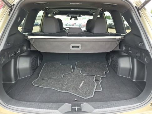 Certified 2025 Subaru Forester Premium AWD/4WD image 12