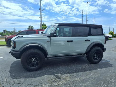 Used 2024 Ford Bronco Wildtrak AWD/4WD image 23