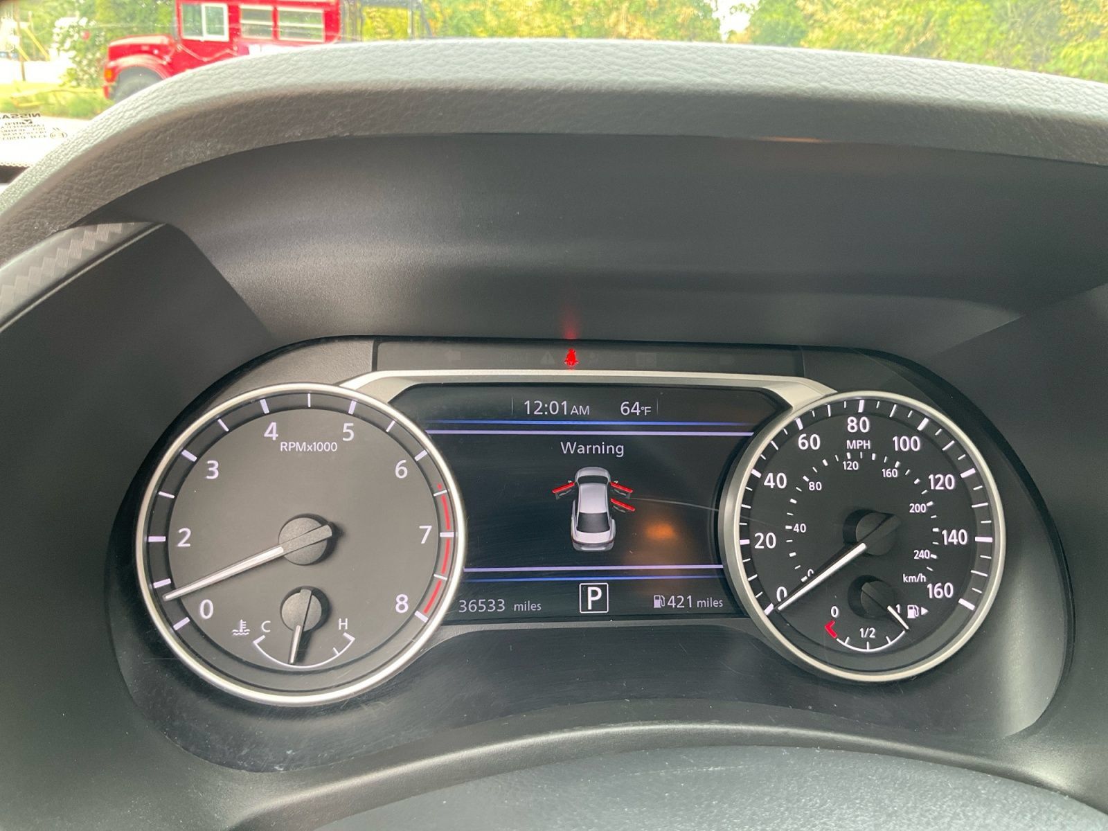 Used 2025 Nissan Sentra SR FWD image 24