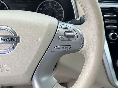Used 2015 Nissan Murano Platinum w/ Platinum Technology Package FWD image 11