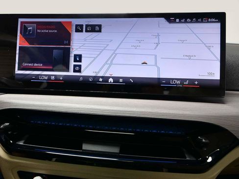 Used 2025 BMW i4 eDrive40 image 15