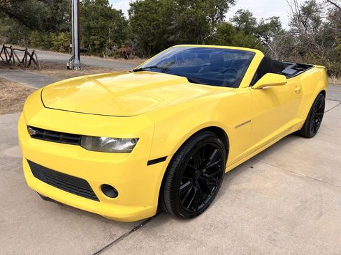 Used 2014 Chevrolet Camaro LT image 2