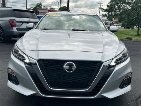 Used 2019 Nissan Altima 2.5 SV FWD image 8