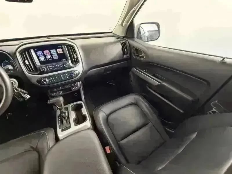 Used 2015 Chevrolet Colorado LT w/ Luxury Package RWD image 11
