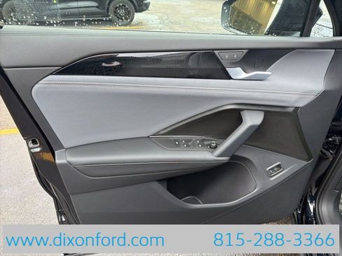 New 2026 Volkswagen Tiguan SE R-Line image 23