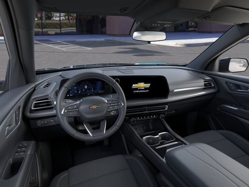 New 2026 Chevrolet Traverse LT w/ LPO, Floor Liner Package FWD image 39