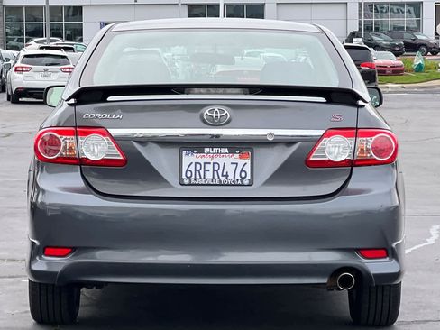Used 2011 Toyota Corolla S image 8