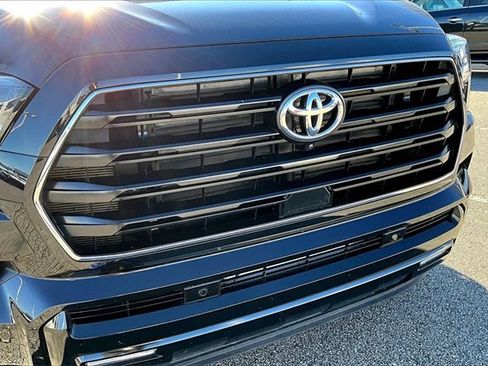 Used 2025 Toyota Sequoia Limited image 26