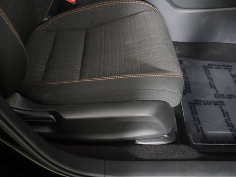 Used 2025 Honda HR-V Sport image 29