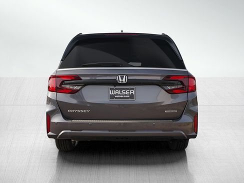 New 2026 Honda Odyssey Touring image 5