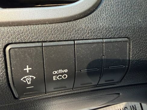 Used 2016 Hyundai Elantra GT image 26