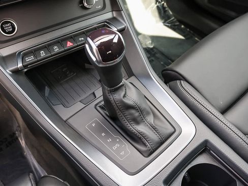 New 2025 Audi Q3 2.0T Premium image 26