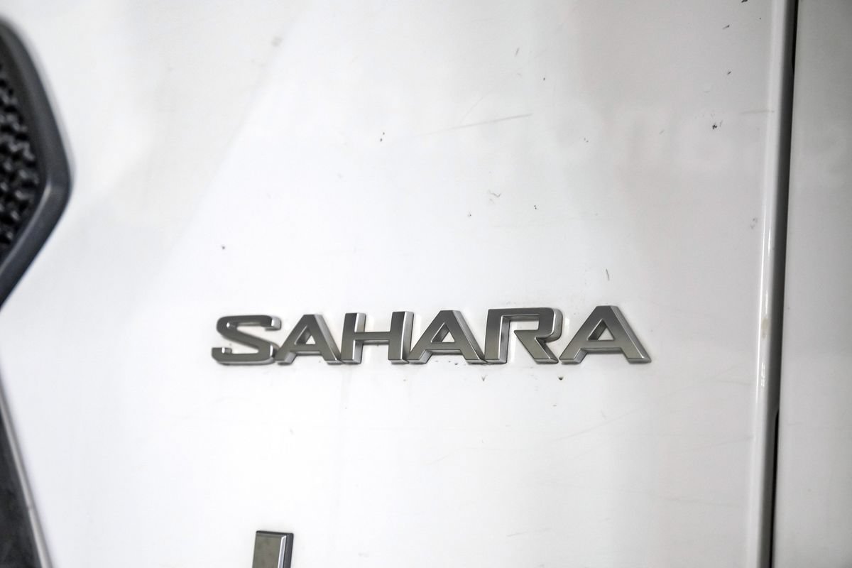 Used 2018 Jeep Wrangler Unlimited Sahara AWD/4WD image 41