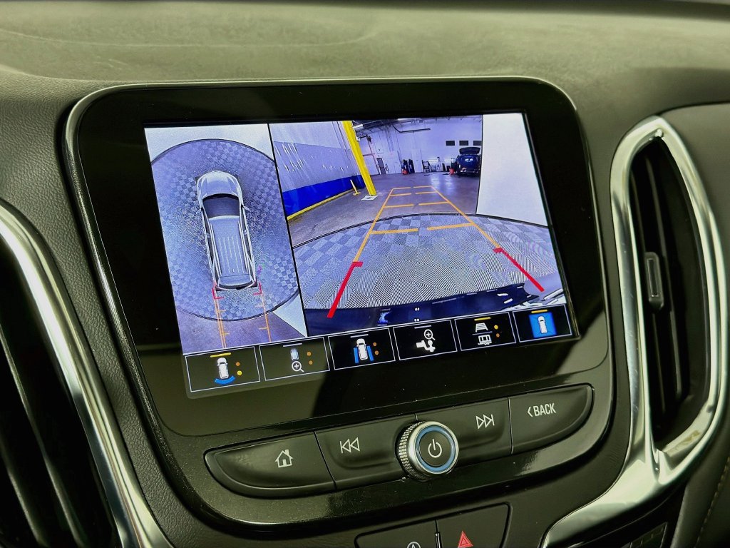 Used 2024 Chevrolet Equinox Premier AWD/4WD image 13