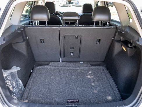 Certified 2023 Volkswagen Taos SE FWD image 26