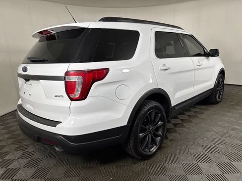 Certified 2019 Ford Explorer XLT w/ Equipment Group 202A AWD/4WD image 3