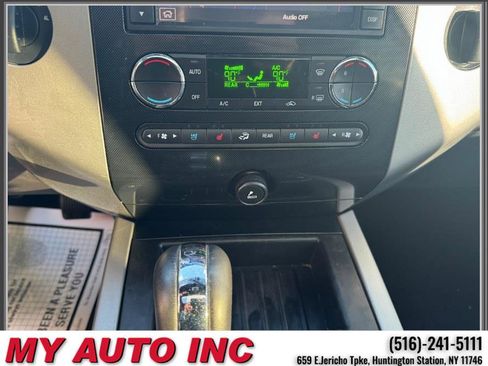 Used 2011 Ford Expedition XLT w/ 203A Rapid Spec Order Code image 17