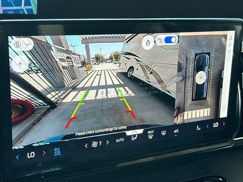 New 2026 Ford Expedition Tremor image 21