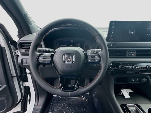 New 2026 Honda Pilot Sport image 10
