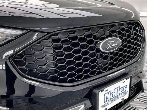 Certified 2024 Ford Edge ST-Line AWD/4WD image 28