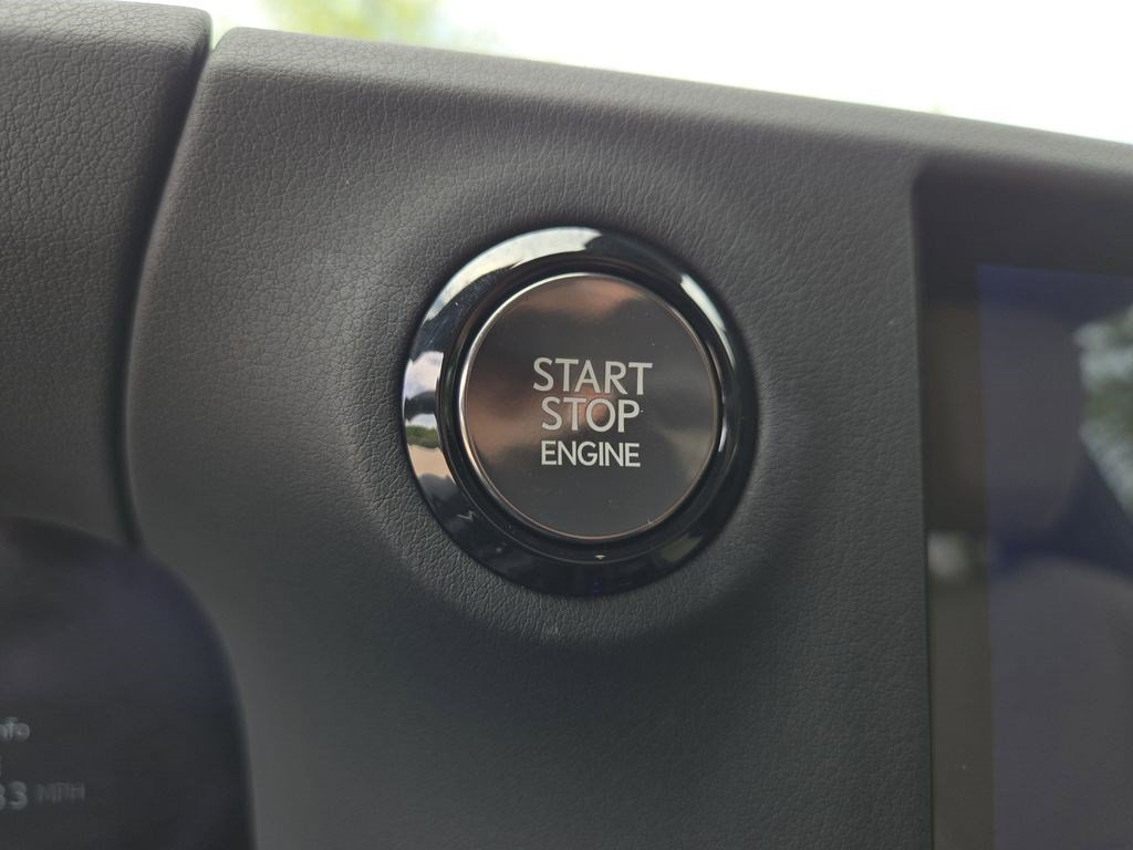 Used 2024 Lexus GX 550 AWD/4WD image 24
