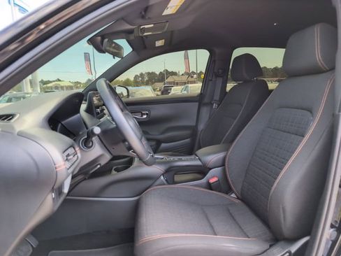Certified 2025 Honda HR-V Sport image 13