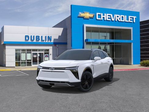 New 2026 Chevrolet Blazer EV LT image 9