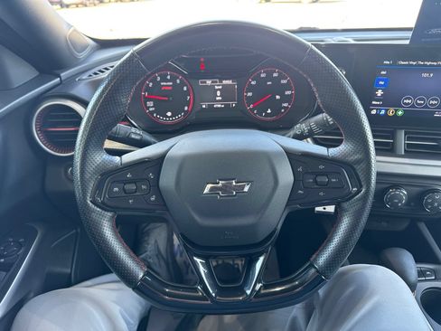 Used 2024 Chevrolet Trax RS w/ Driver Confidence Package FWD image 25