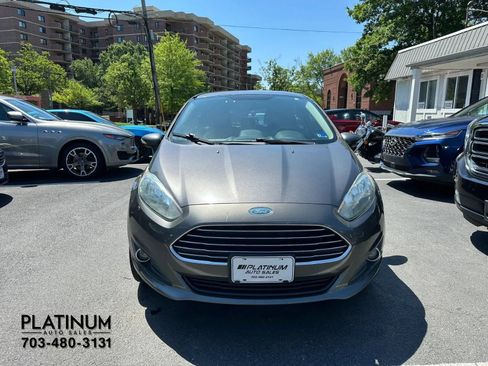 Used 2015 Ford Fiesta SE w/ Equipment Group 201A FWD image 4