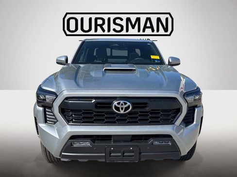 Certified 2025 Toyota Tacoma TRD Sport w/ TRD Sport Upgrade Package image 2