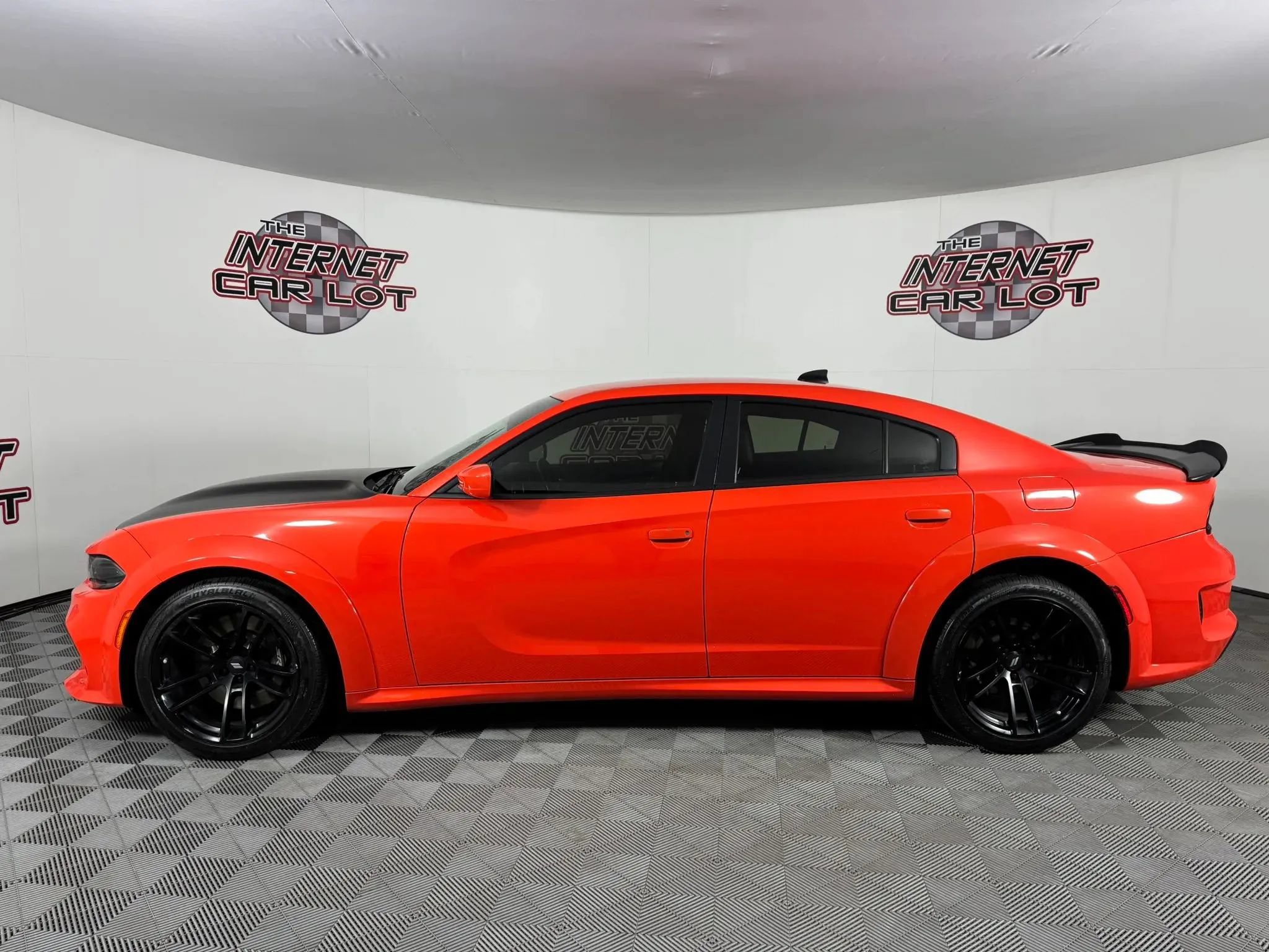 Used 2020 Dodge Charger Scat Pack RWD image 4