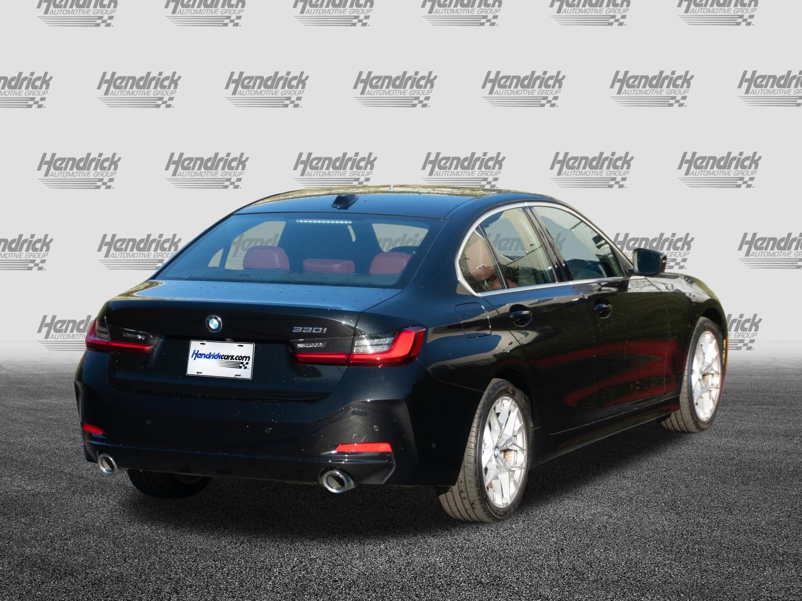 Certified 2025 BMW 330i Sedan RWD image 9