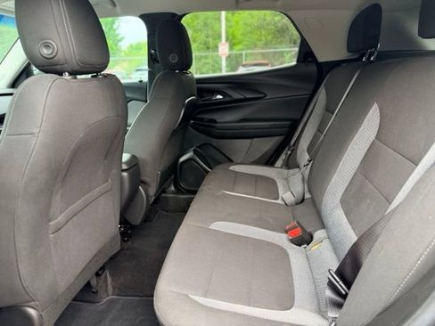 Used 2023 Chevrolet TrailBlazer LT w/ Convenience Package AWD/4WD image 25