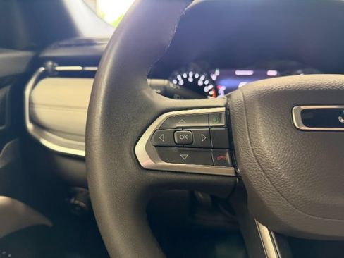 Used 2025 Jeep Compass Limited AWD/4WD image 25
