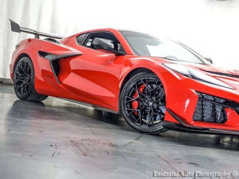 Used 2026 Chevrolet Corvette ZR1 w/ ZR1 Carbon Fiber Aero Package RWD image 5