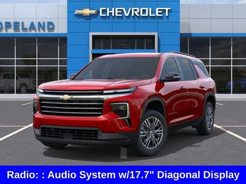 New 2026 Chevrolet Traverse LT w/ Driver Confidence Package AWD/4WD image 7