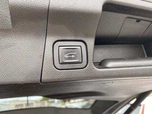 Used 2018 GMC Acadia SLT image 7