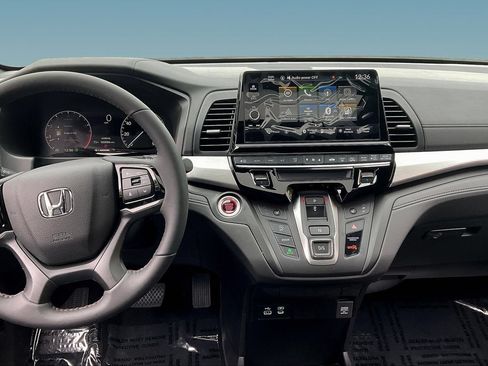 Used 2026 Honda Odyssey Sport-L image 9