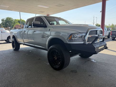 Used 2014 RAM 3500 Laramie AWD/4WD image 8