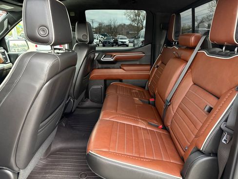 Used 2022 GMC Sierra 1500 Denali Ultimate AWD/4WD image 40