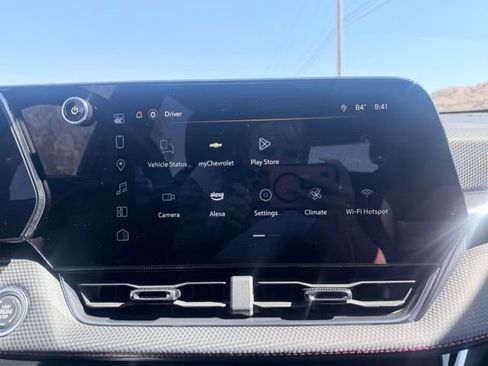 Used 2025 Chevrolet Equinox RS AWD/4WD image 14