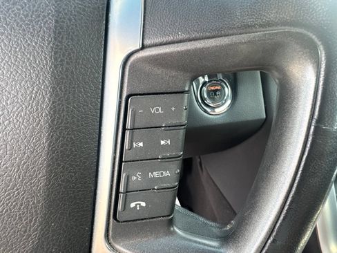 Used 2009 Lincoln MKS FWD image 17
