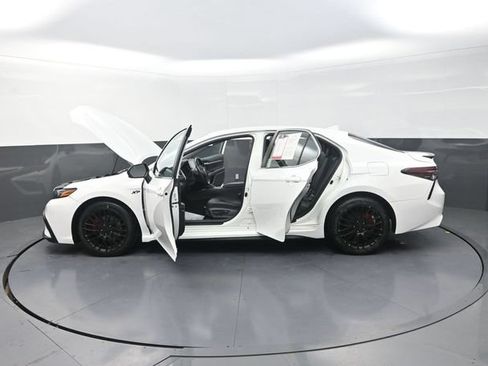 Used 2024 Toyota Camry SE FWD image 41