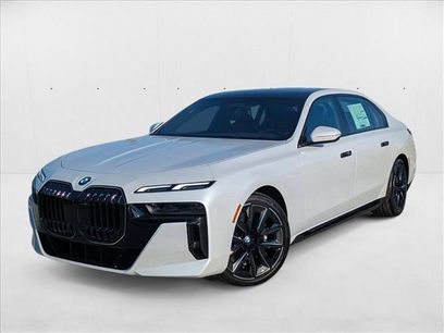 New 2025 BMW 760i xDrive