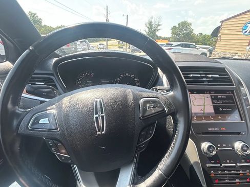 Used 2018 Lincoln MKC Select w/ Select Plus Package AWD/4WD image 26