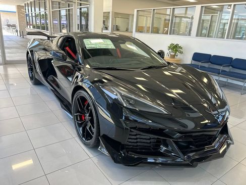 New 2027 Chevrolet Corvette Z06 RWD image 3