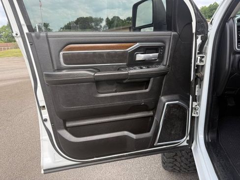 Used 2024 RAM 2500 Laramie w/ Safety Group AWD/4WD image 14
